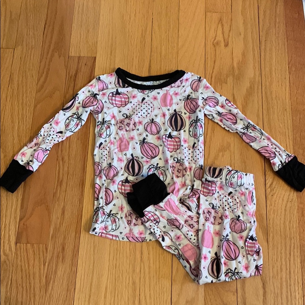 Birdie Bean bamboo pumpkin pajamas